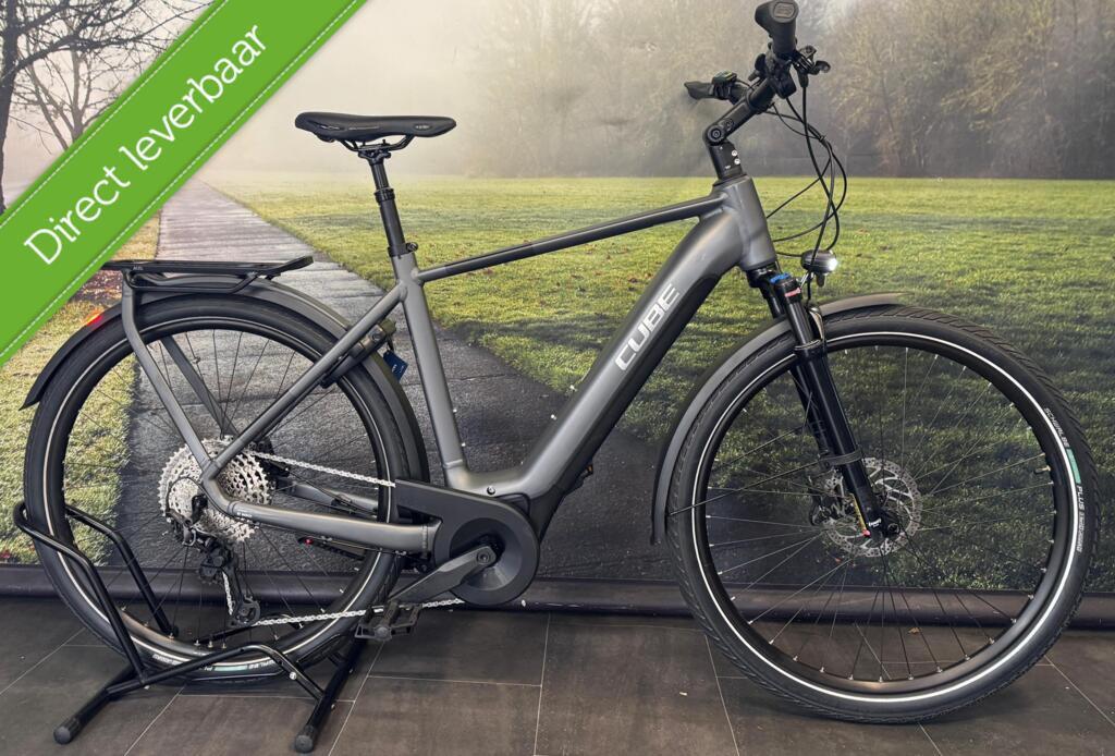 Cube Touring – Electrische herenfiets | Bosch Middenmotor