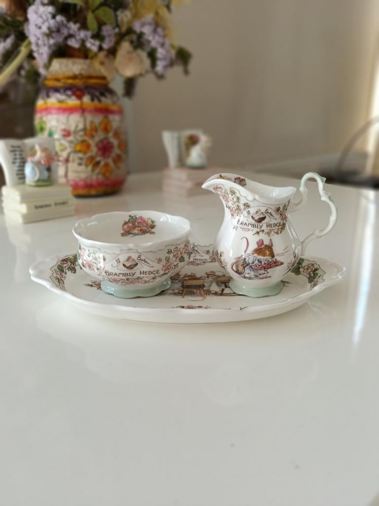 Brambly Hedge Royal Doulton roomstelletje 3-delig, Ophalen of Verzenden, Zo goed als nieuw, Porselein, Overige stijlen