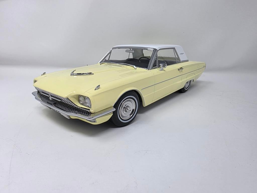 Ford Thunderbird Coupe Hardtop 1966 Two Tone 1:18 in OVP, Ophalen of Verzenden, Overige merken