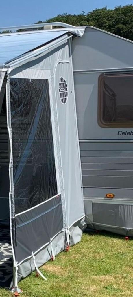 Isabella zijwanden, Ophalen, Zo goed als nieuw, Isabella