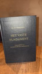 KR-1 Ds W Verhoeks Het vaste fundament, Boeken, Ophalen of Verzenden, Zo goed als nieuw