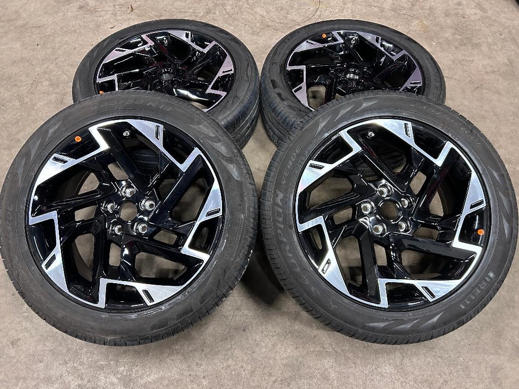 19 inch originele velgen + zomerbanden Kia Sportage