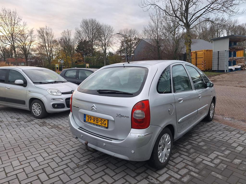 Citroen Xsara Picasso 1.6i Attraction / Comfortabel / APK no, Auto's, Citroën, Origineel Nederlands, Bedrijf, 1587 cc, Zilver of Grijs