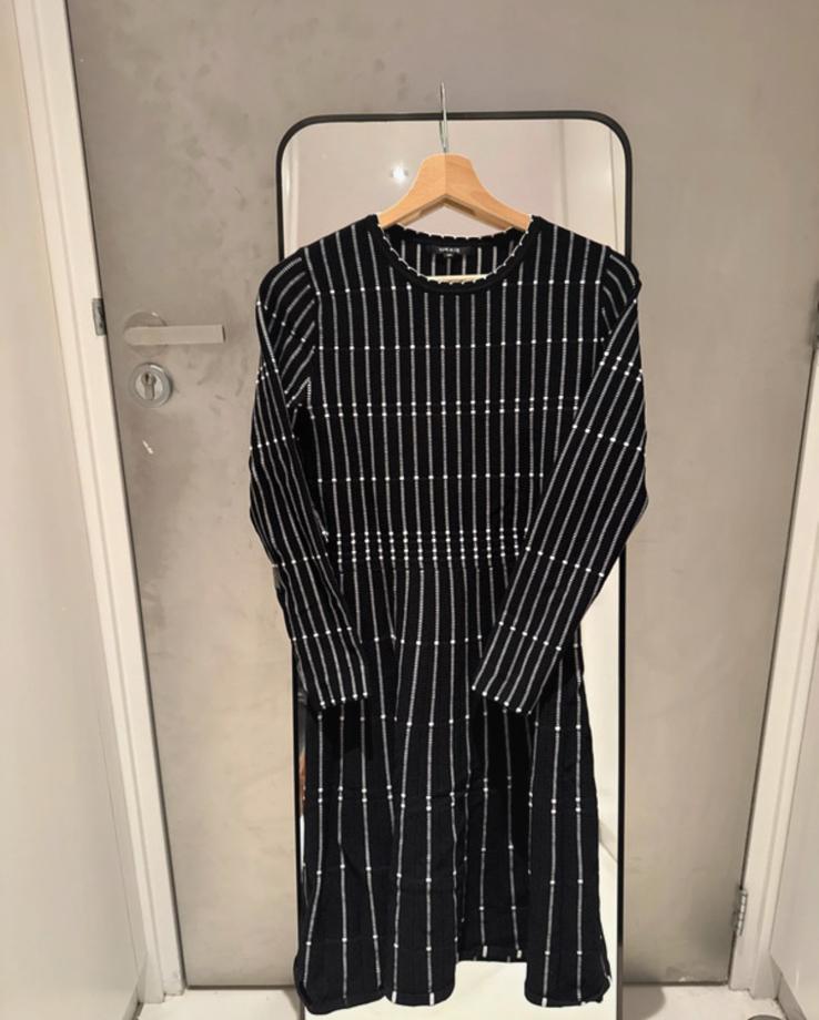 Nikkie - jurk, Zo goed als nieuw, Maat 36 (S), Boven de knie, Verzenden