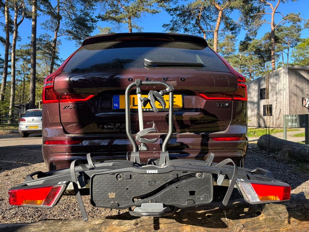 Thule EasyFold XT 933 - 2 (e)bikes, Auto diversen, Fietsendragers, Zo goed als nieuw, Trekhaakdrager, 2 fietsen, Brede banden