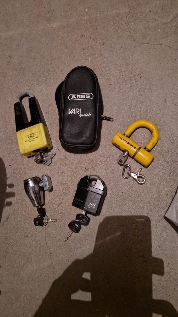 Set van 4 verschillende schijfremsloten voor motor/scooter, Ophalen, Gebruikt