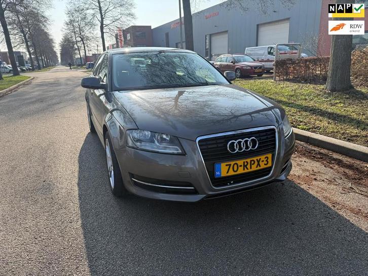 Audi A3 Sportback 1.2 TFSI Attraction Pro Line zeer nette A3, Auto's, Audi, Bedrijf, Te koop, A3, ABS, Airbags, Airconditioning