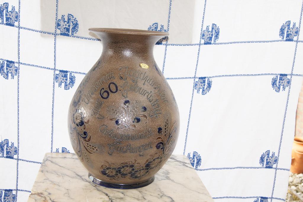 Vaas ( Duits aardewerk, Antiek en Kunst, Ophalen of Verzenden
