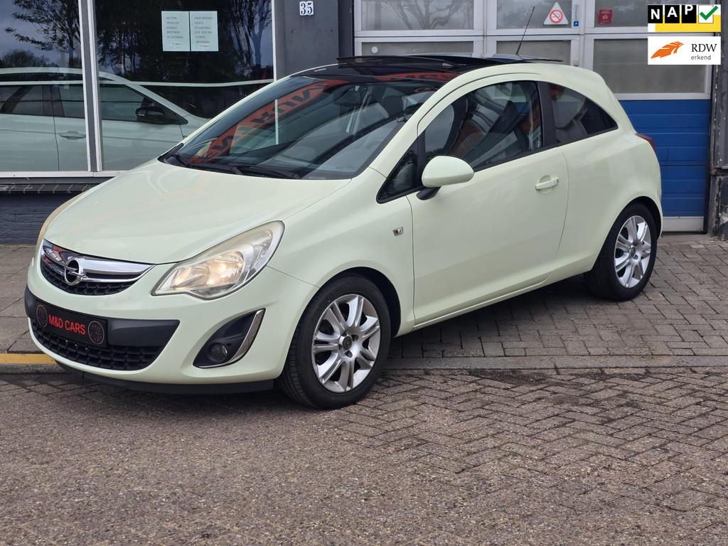 Opel Corsa 1.4-16V Cosmo PANO/AIRCO/NAP/STOEL VERW/ CR CONTR, Voorwielaandrijving, Euro 5, 101 pk, Leder en Stof