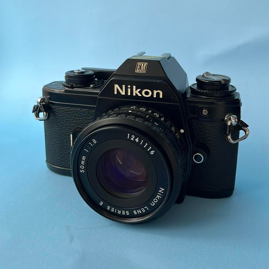 Nikon EM met 50mm f1.8, Audio, Tv en Foto, Fotocamera's Analoog, Ophalen of Verzenden, Gebruikt, Spiegelreflex, Nikon