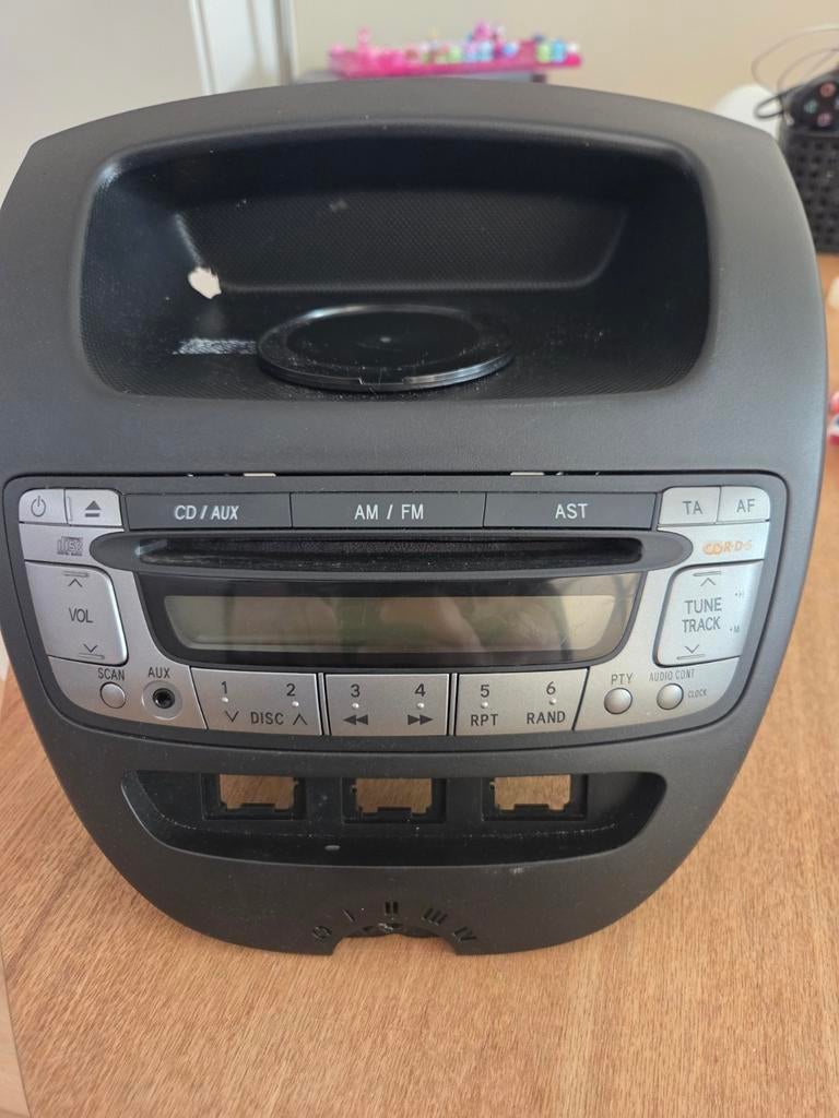 Autoradio Peugeot 107, Aygo, C1 (overbodig), Ophalen of Verzenden, Gebruikt