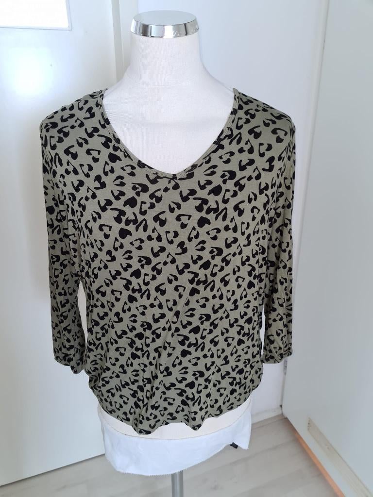 mooi groen shirt maat XL    (v24), Kleding | Dames, T-shirts, Maat 46/48 (XL) of groter, Ophalen of Verzenden, Zo goed als nieuw