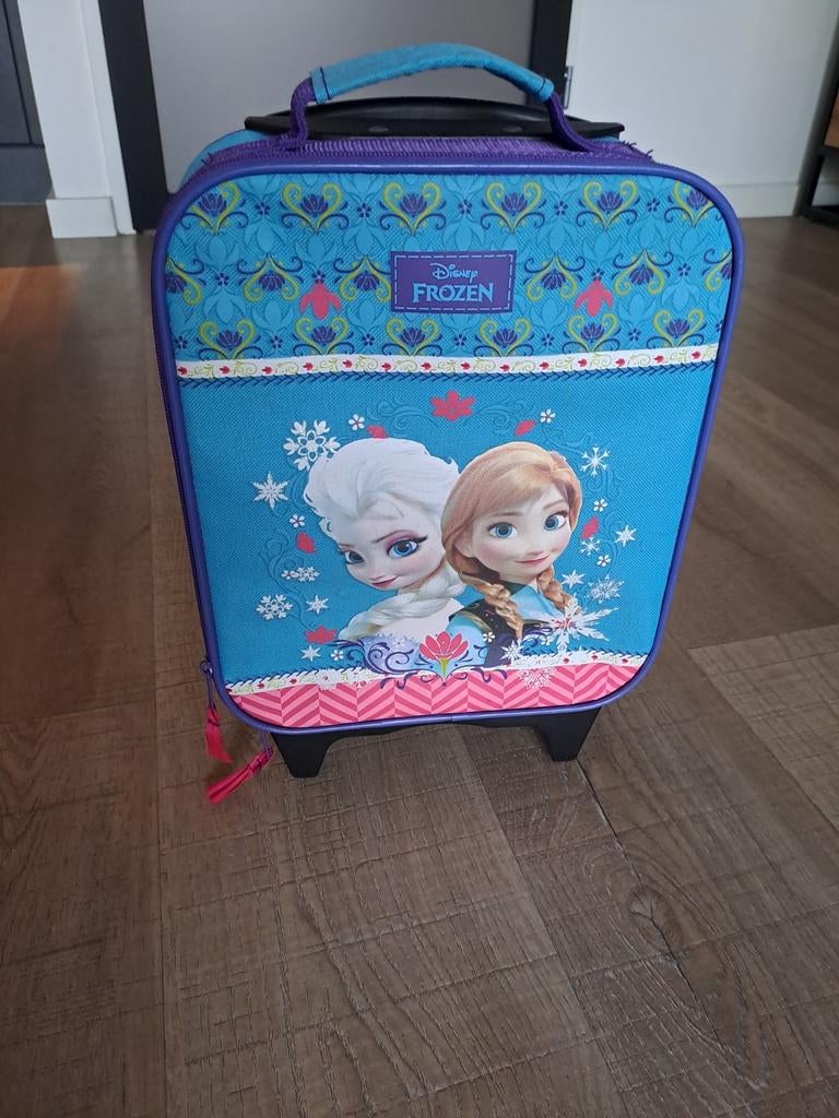 Frozen kinderkoffertje met wieltjes, Ophalen