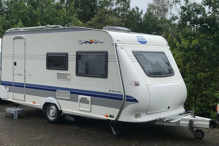 Hobby de luxe 440- incl mover, voortent, fietsendrager, Hobby, Dwarsbed, Treinzit, Particulier