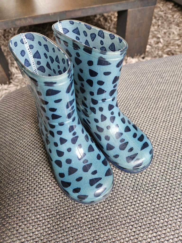 Leuke regenlaarsjes maat 23 - Blauw met stippen, Kinderen en Baby's, Kinderkleding | Schoenen en Sokken, Ophalen of Verzenden