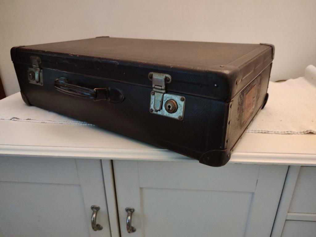 K418 VINTAGE jaren 40 koffer van geperst karton, Sieraden, Tassen en Uiterlijk, Koffers, 60 tot 70 cm, Overige materialen, Gebruikt