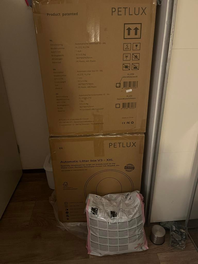 2 Nieuwe Automatische  kattenbakken van petlux XXL WIT, Ophalen of Verzenden, Nieuw