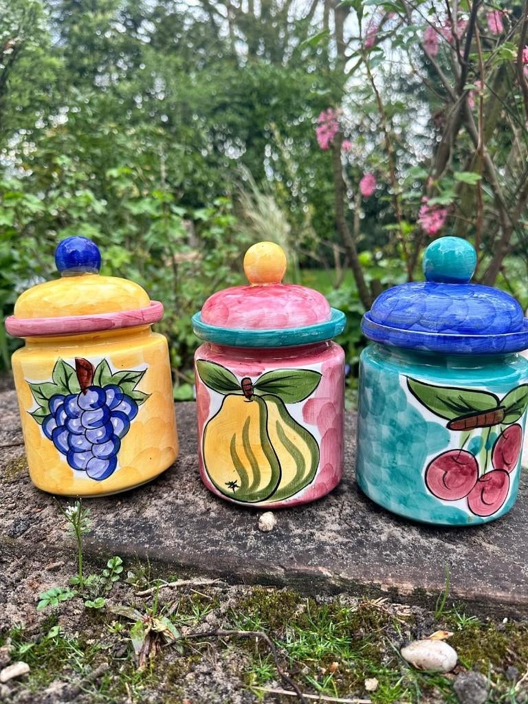 Voorraad pot opslag druif peer kers, Ophalen