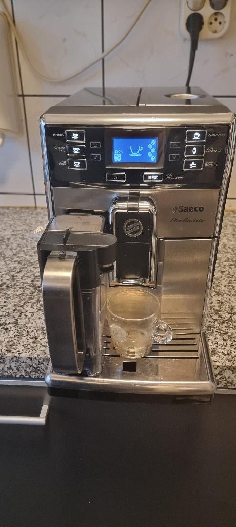 Saeco koffie machine combi cappuccino functie, Witgoed en Apparatuur, Koffiezetapparaten, Ophalen, Gebruikt, 10 kopjes of meer
