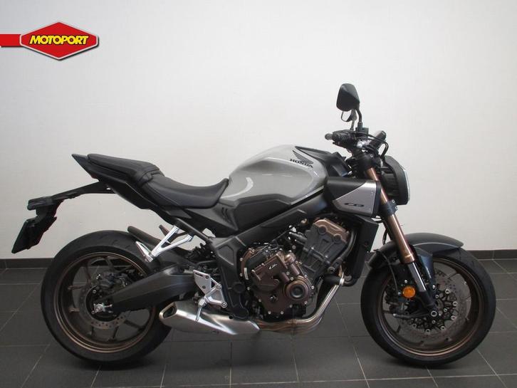 Honda CB 650 R E-CLUTCH (bj 2024), Motoren, Motoren | Honda, Bedrijf, Naked bike, meer dan 35 kW, ABS, LED Verlichting, Traction Control