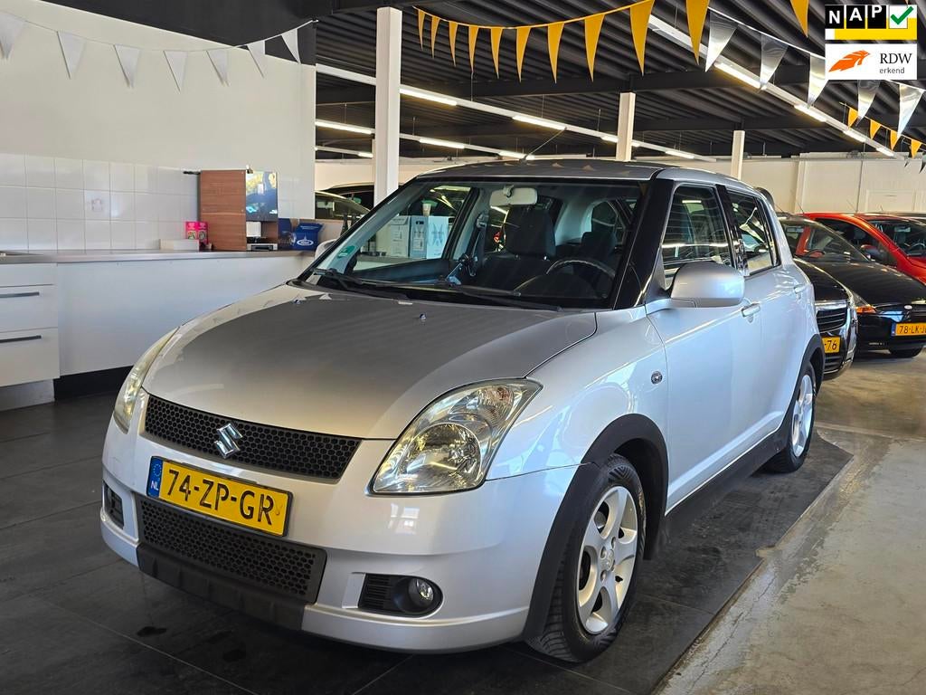 Suzuki Swift 1.5 Exclusive/AIRCO/5-DEURS/BOEKJES AANWEZIG/, Voorwielaandrijving, Zwart, 4 cilinders, 400 kg