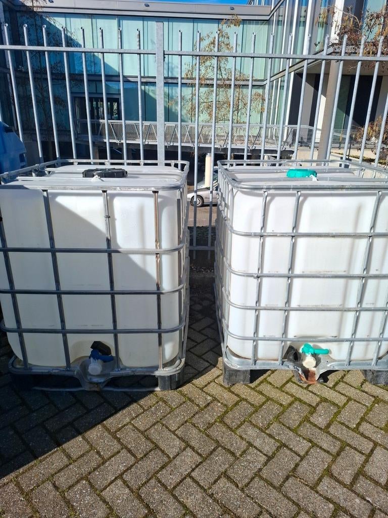 Lege 1000 liter ibc containers, Tuin en Terras, Regentonnen, Kunststof, Gebruikt, Met kraantje, 150 liter of meer