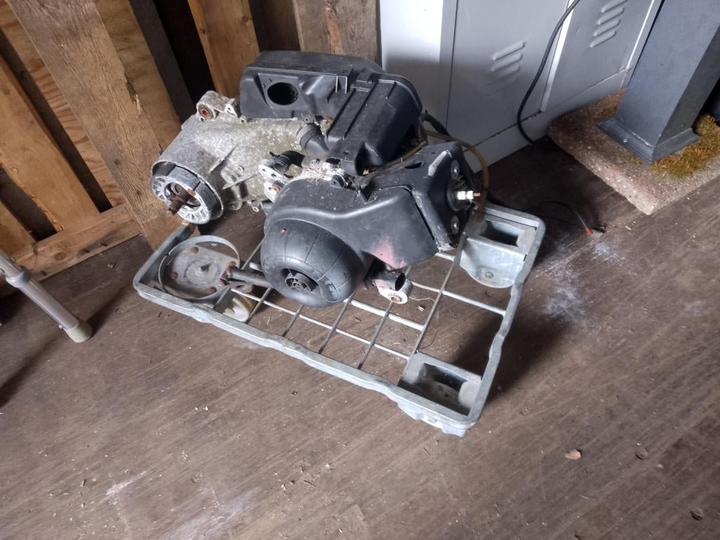 Piaggio vespa luchtgekoeld 2takt, Ophalen