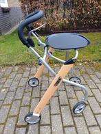 Rolator voor binnen met dienblad. Merk Trust., Ophalen