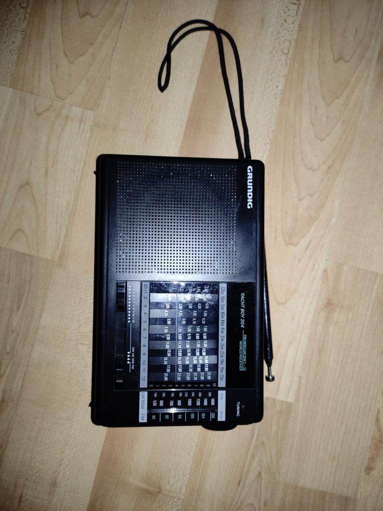 Grundig Yacht Boy 204 Wereldontvanger - Vintage Radio, Audio, Tv en Foto, Radio's, Gebruikt, Info@grundig.com, Ophalen of Verzenden