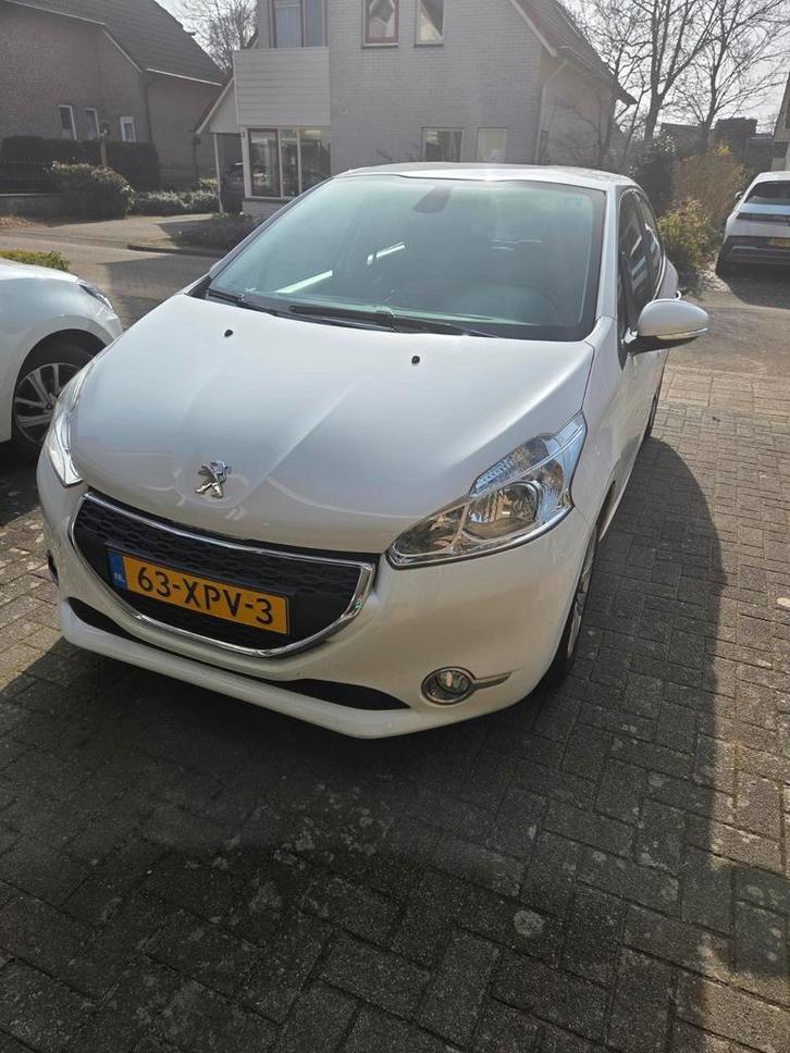 Peugeot 208 1.4 2012 wit, Auto's, Peugeot, Particulier, Ophalen