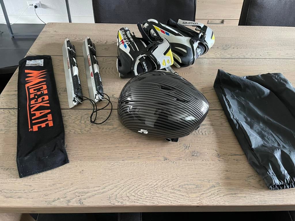 Schaatsen Salomon maat 42 2/3 + ice-skate ijzers + helm, Ophalen, Gebruikt, Noren, Overige merken