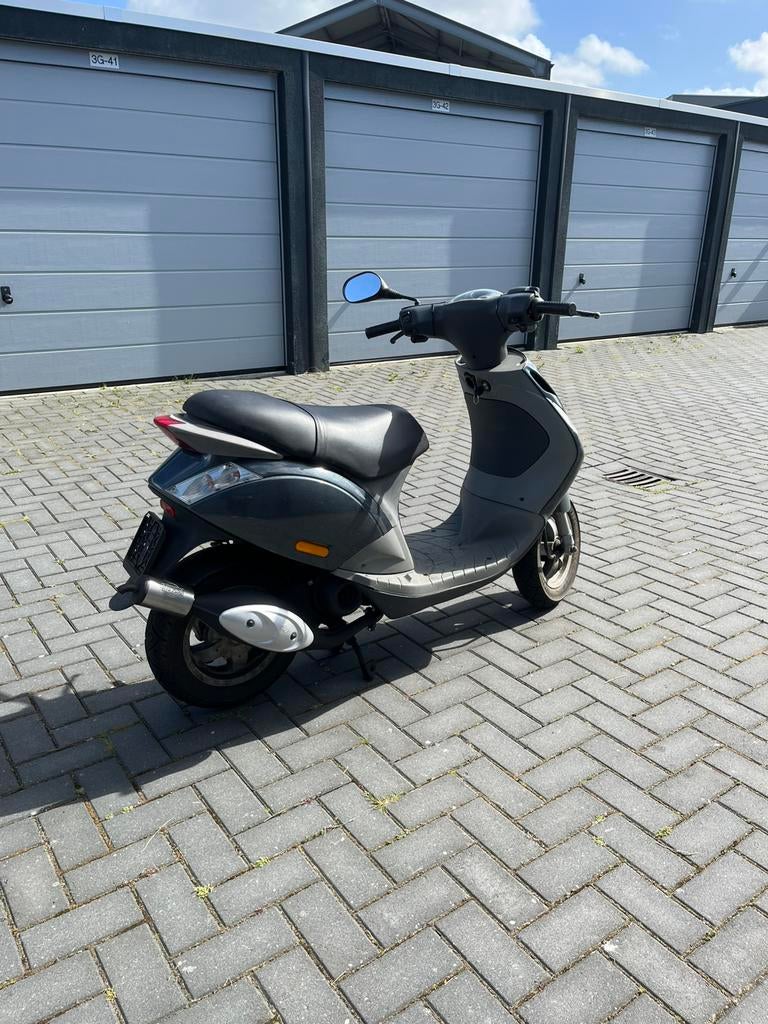 Zip 2t in onderdelen, Fietsen en Brommers, Scooters | Peugeot, Ophalen, Zo goed als nieuw, Tweetakt, Vivacity