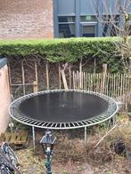 Trampoline van Elfje, Ophalen