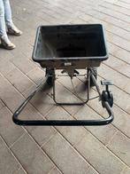 Kunstmest /graszaadstrooier, Ophalen, Zo goed als nieuw, Handmatig, Tweewielig