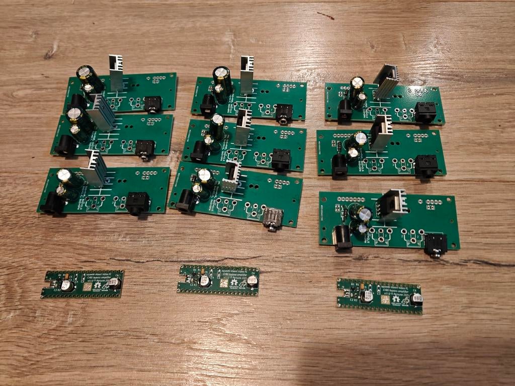 Nintendo Famicom replacement power board and composite board, Ophalen of Verzenden, Wii