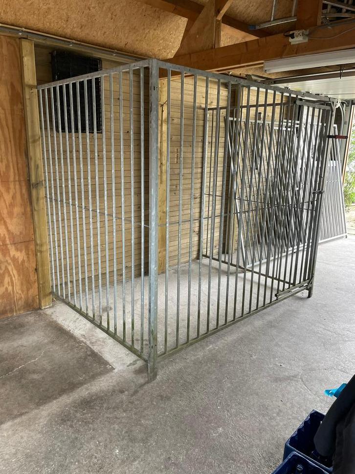 Hondehok hekwerk te koop, Dieren en Toebehoren, Hondenhokken, Gebruikt, Hondenhok, 100 cm of meer, 110 cm of meer, Ophalen of Verzenden