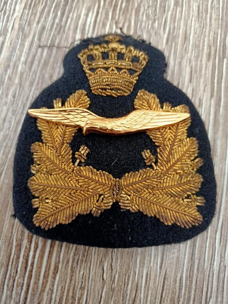 Militair Embleem, Pet Embleem, Koninklijke Luchtmacht, Ophalen of Verzenden, Luchtmacht, Nederland, Embleem of Badge