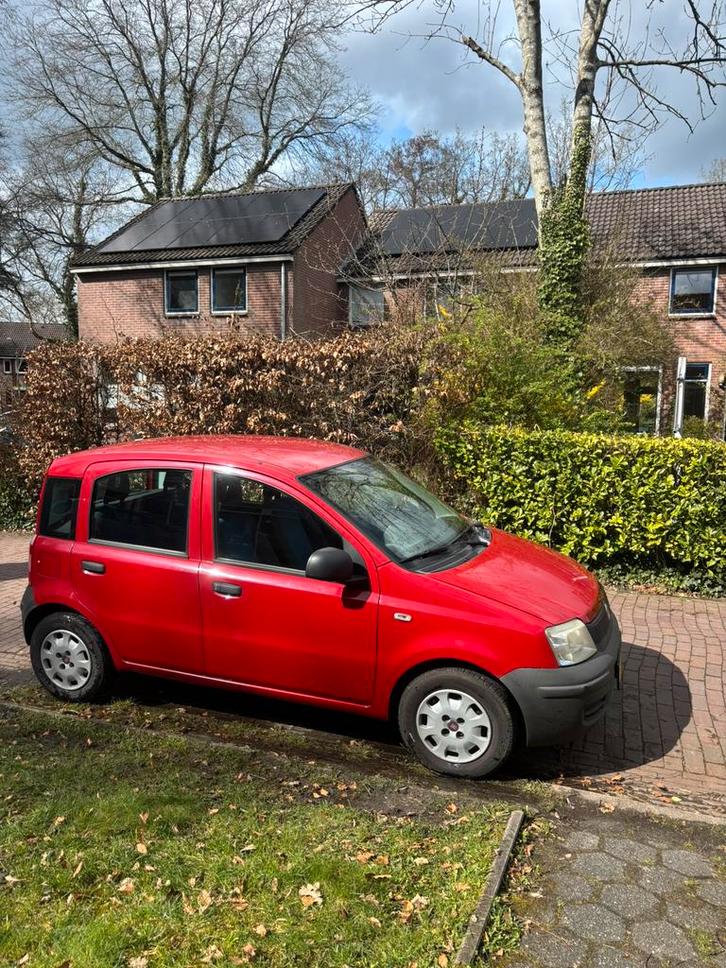 Fiat Panda 1.2 2011 Rood, 176000 km, Auto's, Fiat, Particulier, Panda, Trekhaak, Benzine, B, Hatchback, Handgeschakeld, Origineel Nederlands