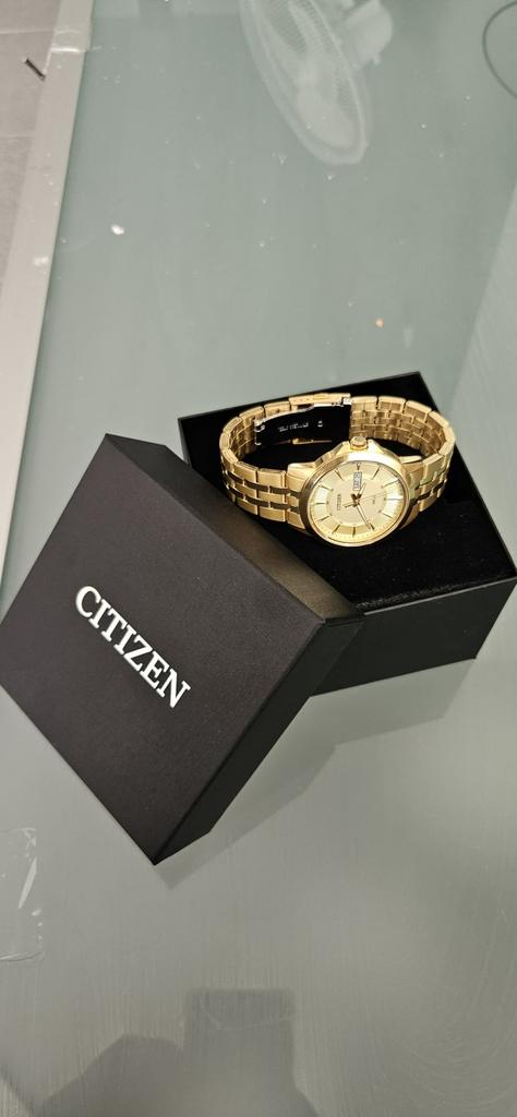 Citizen Heren Horloge Goudkleurig BF2013-56PE, Ophalen of Verzenden, Zo goed als nieuw, Overige materialen