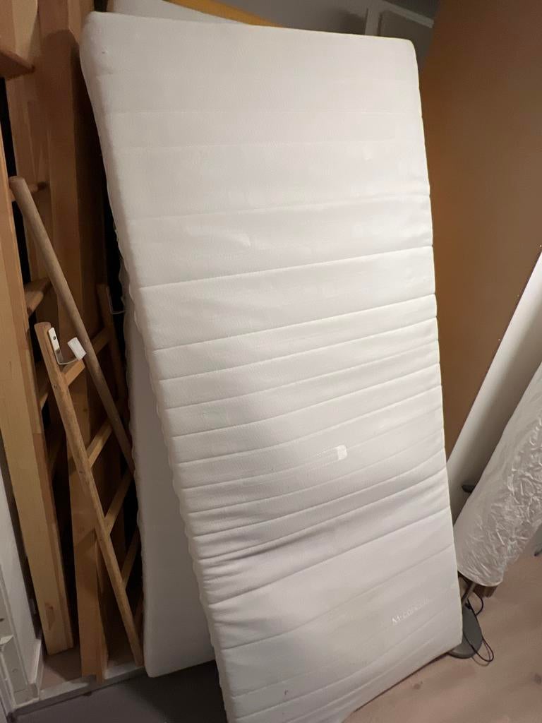 2x M-concept matrassen 90x220, medium hard, zgan, Huis en Inrichting, Slaapkamer | Matrassen en Bedbodems, Ophalen, 90 cm, Eenpersoons