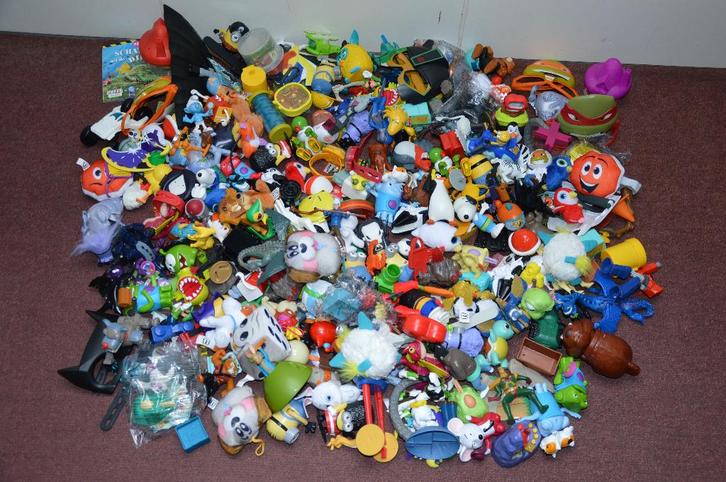 Verzameling Mc Donalds Happy Meal figuren bijna 200 stuks!, Verzamelen, Poppetjes en Figuurtjes, Zo goed als nieuw, Ophalen of Verzenden