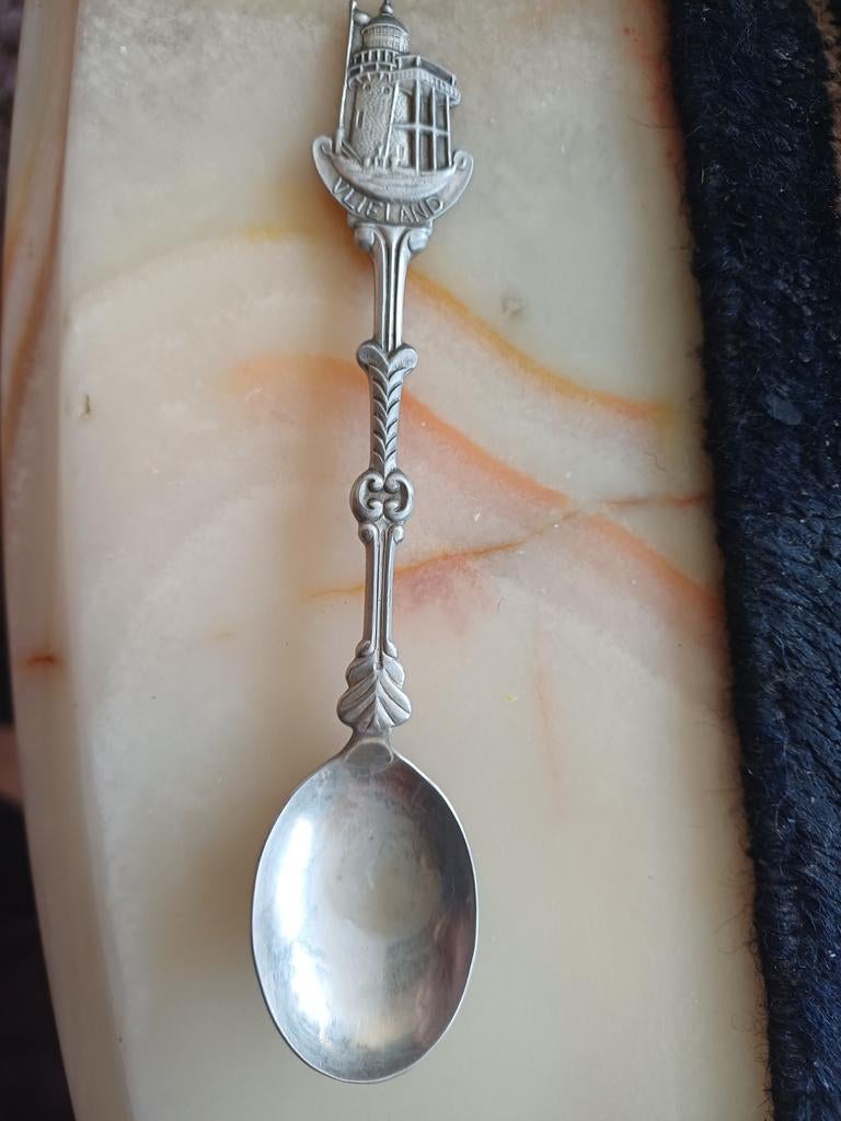 Verzilverd lepeltje met vuurtoren van Vlieland, Antiek en Kunst, Ophalen of Verzenden