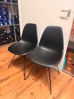 2x zwarte design stoelen Eames style – goede staat, Huis en Inrichting, Stoelen, Ophalen of Verzenden, Zo goed als nieuw, Zwart