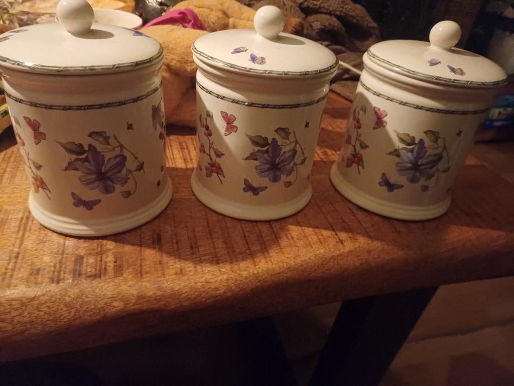 Janneke brinkman 3 voorraadbus  fruit flower, Ophalen of Verzenden, Porselein, Overige stijlen