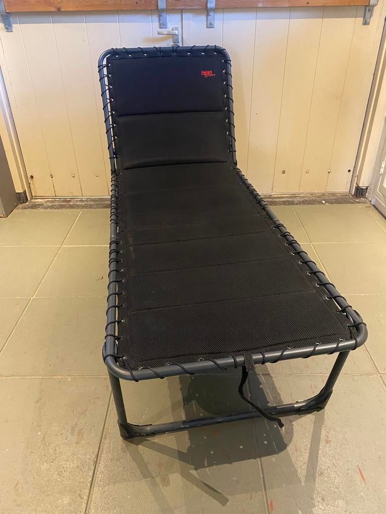 Crespo Air de Luxe ligbed zwart, Tuin en Terras, Ligbedden, Ophalen, Zo goed als nieuw, Aluminium