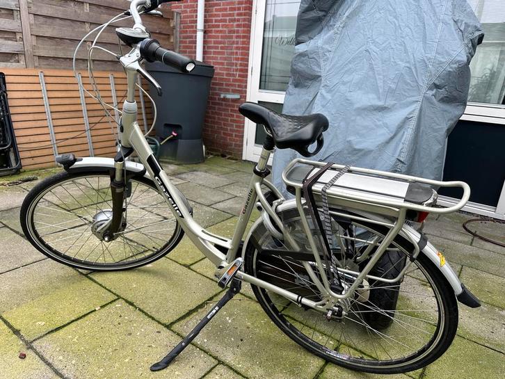 Gazelle elektrische fiets met extra accu - storing, Fietsen en Brommers, Elektrische fietsen, Gebruikt, Gazelle, 30 tot 50 km per accu