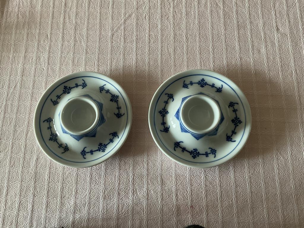 2  Blauw Saks eierdopjes, apart en puntgaaf., Ophalen of Verzenden, Zo goed als nieuw, Overige materialen, Overige merken