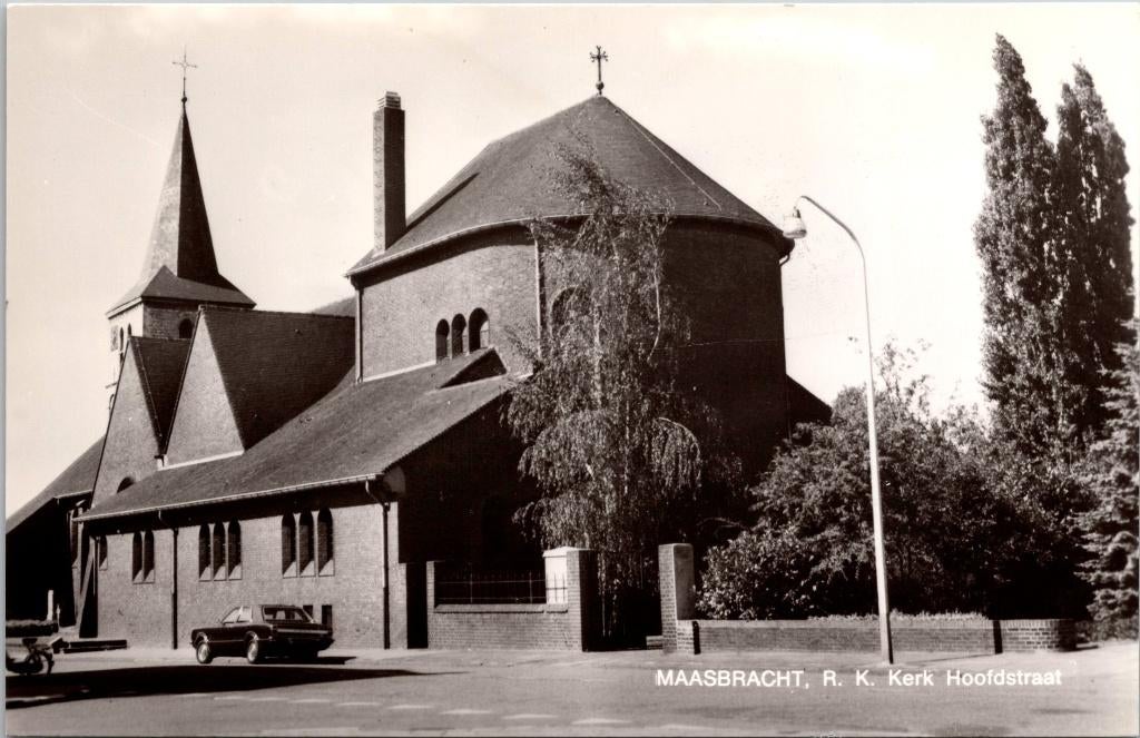Maasbracht - R.K. Kerk Hoofdstraat, Verzenden, 1960 tot 1980, Gelopen, Limburg