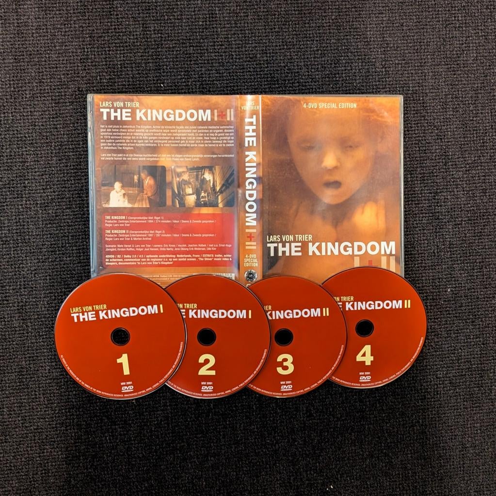 The Kingdom 1 & 2 (1994-1997), 4 x DVD, Lars von Trier, Vanaf 16 jaar, Ophalen of Verzenden, Zo goed als nieuw, Overige gebieden
