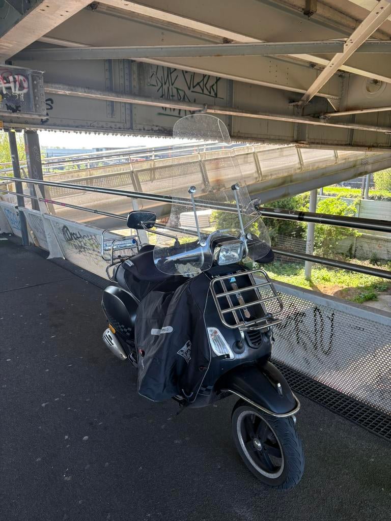 Vespa s 2011 snor, Ophalen, Gebruikt, Overige modellen, Benzine